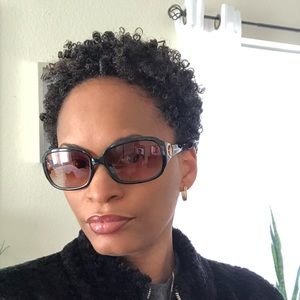 Meet your Posher, Nora